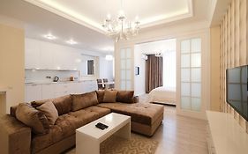 Homestay Apartments